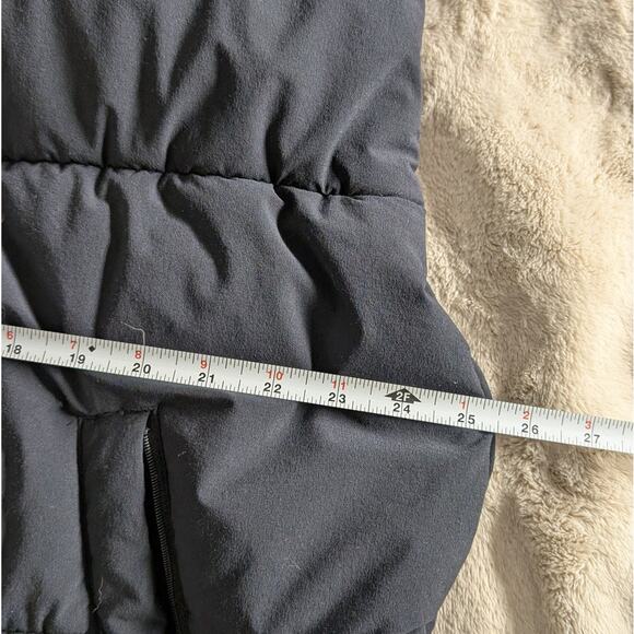 Alo Yoga Black Incline Puffer Full Zip Oversized Relaxed Fit Vest, size L - Picture 6 of 9